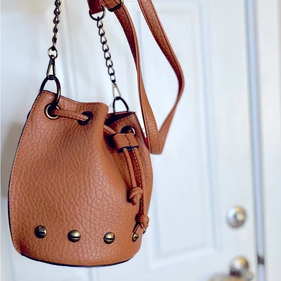 Jessica Simpson Janis Mini BUCKET Bag, Cognac, NWT - Picture 2 of 14